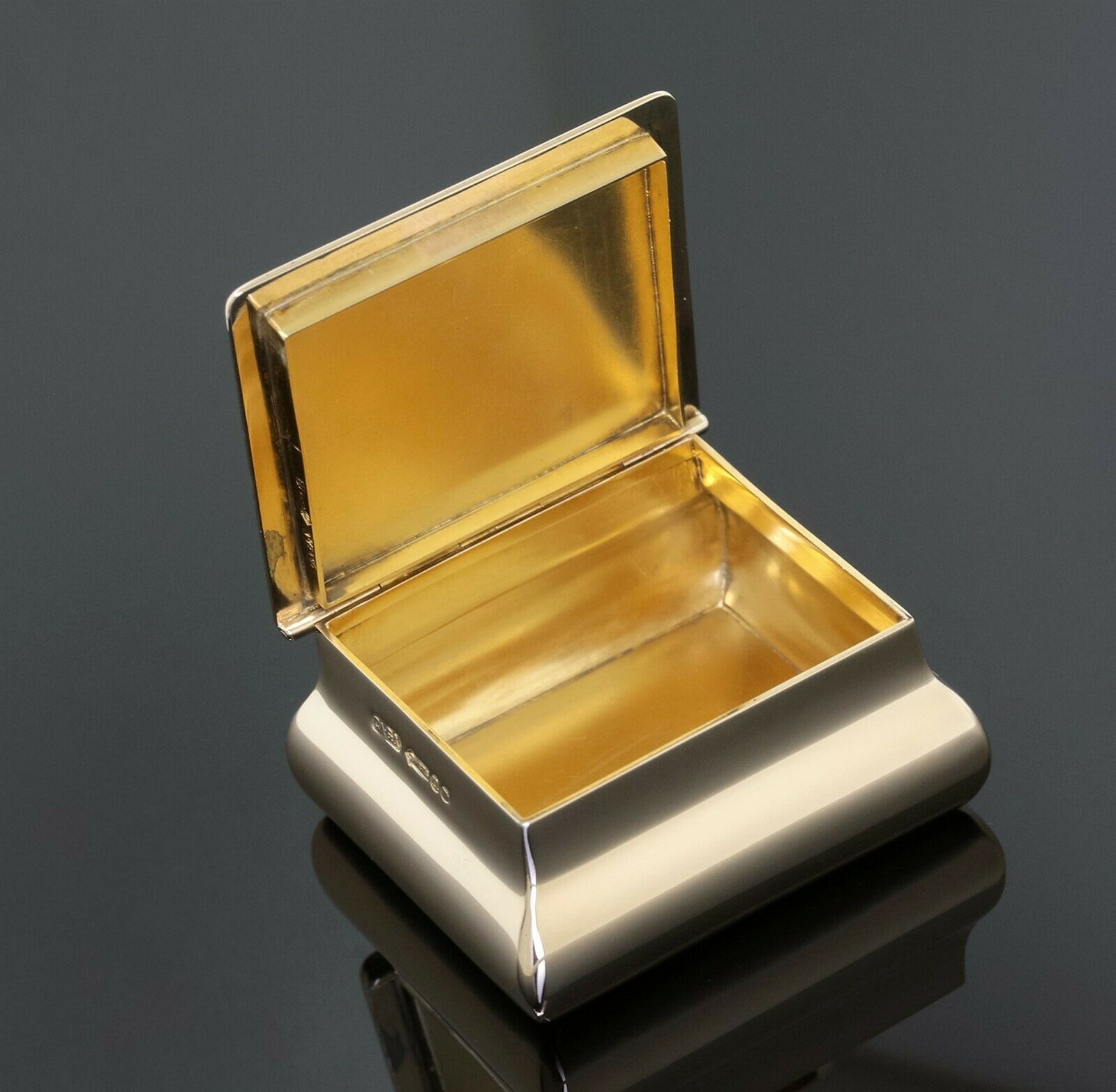 Antique Asprey London 9k Yellow Gold Tobacco Snuff Or Pill Box/case